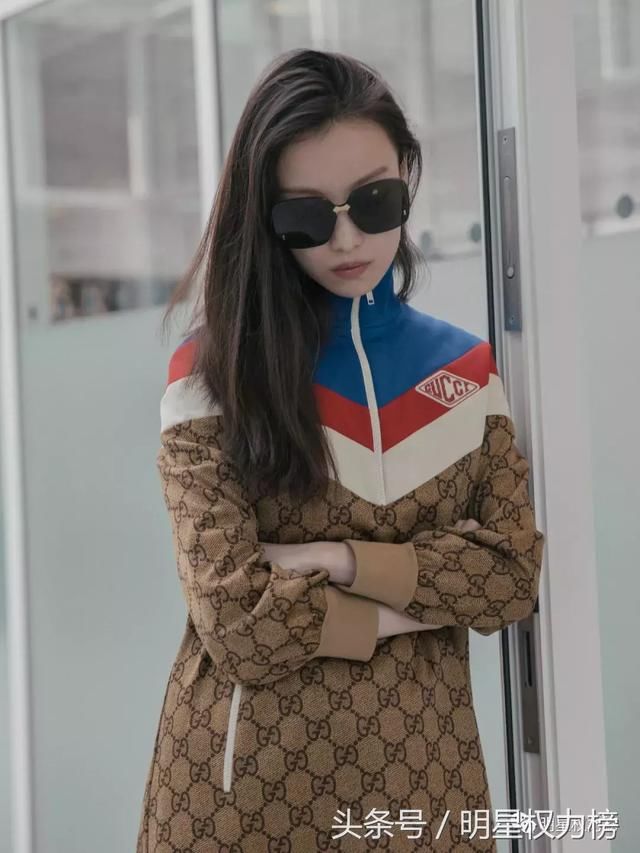 TA们撞衫，到底是各有特色还是公开处刑?