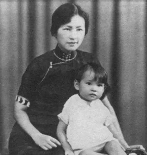  民国时期：100年前的民国女子潮爆了！猜猜谁是民国第一“时髦精”？