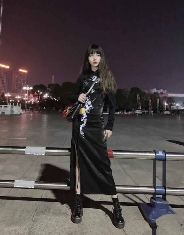  #面料#旗袍是女人永远的浪漫，看完这些旗袍，你还不动心吗？