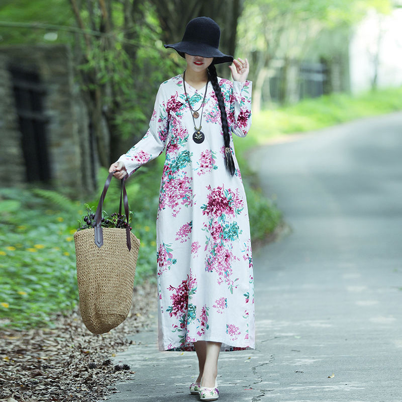 哇新款秋装，姐穿着洋气美丽，俏皮可爱，同事眼红的爆叫，太好看