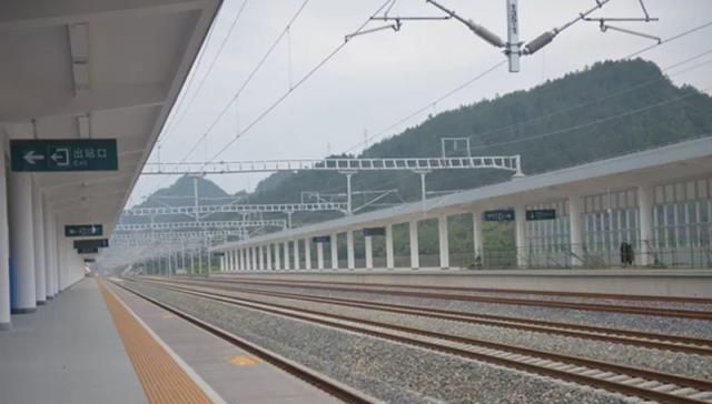  #总长#湖北又一高铁将开通，总长336公里，是八纵八横铁路的交通