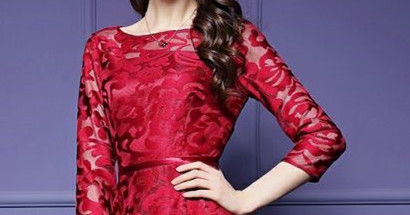 入秋后,老婆把真丝扔了,出门穿这裙子,配平底,没人知她70后