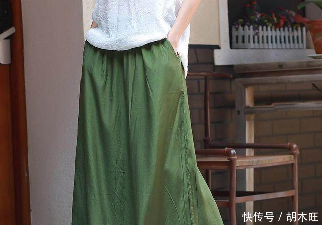 偷偷告诉你刚上市的裤裙比小脚裤凉快,比连衣裙方便,洋气时髦