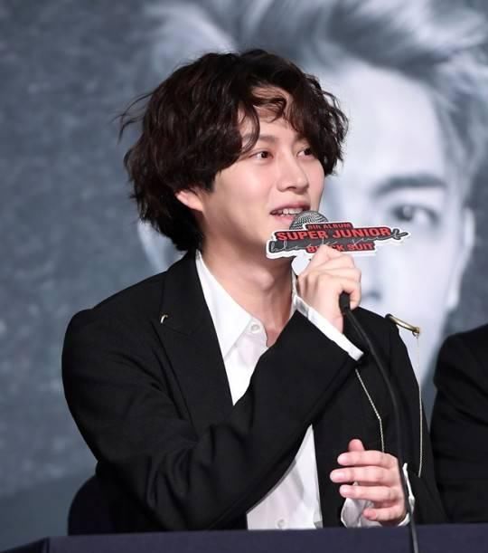  【退出】Super Junior方面对金希澈退出传闻进行解释：金希澈仍然是Super Junior成员