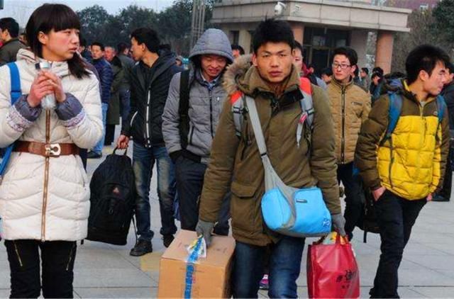 未来农民在城里，十有八九要遇到3件事，人人难避免，早做打算