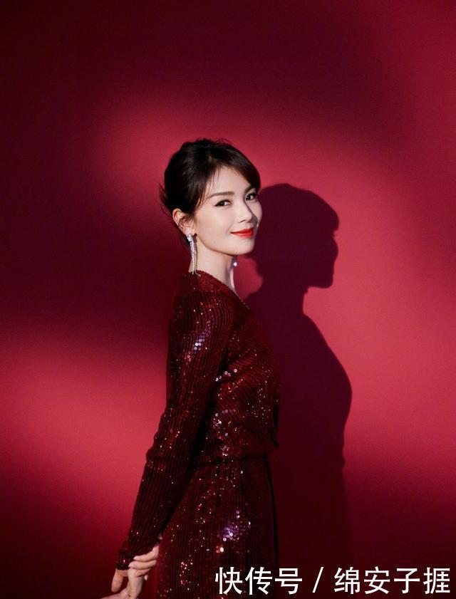 『看起来』有这4个“特征”的女生,年轻时看起来漂亮,年纪越大反显老