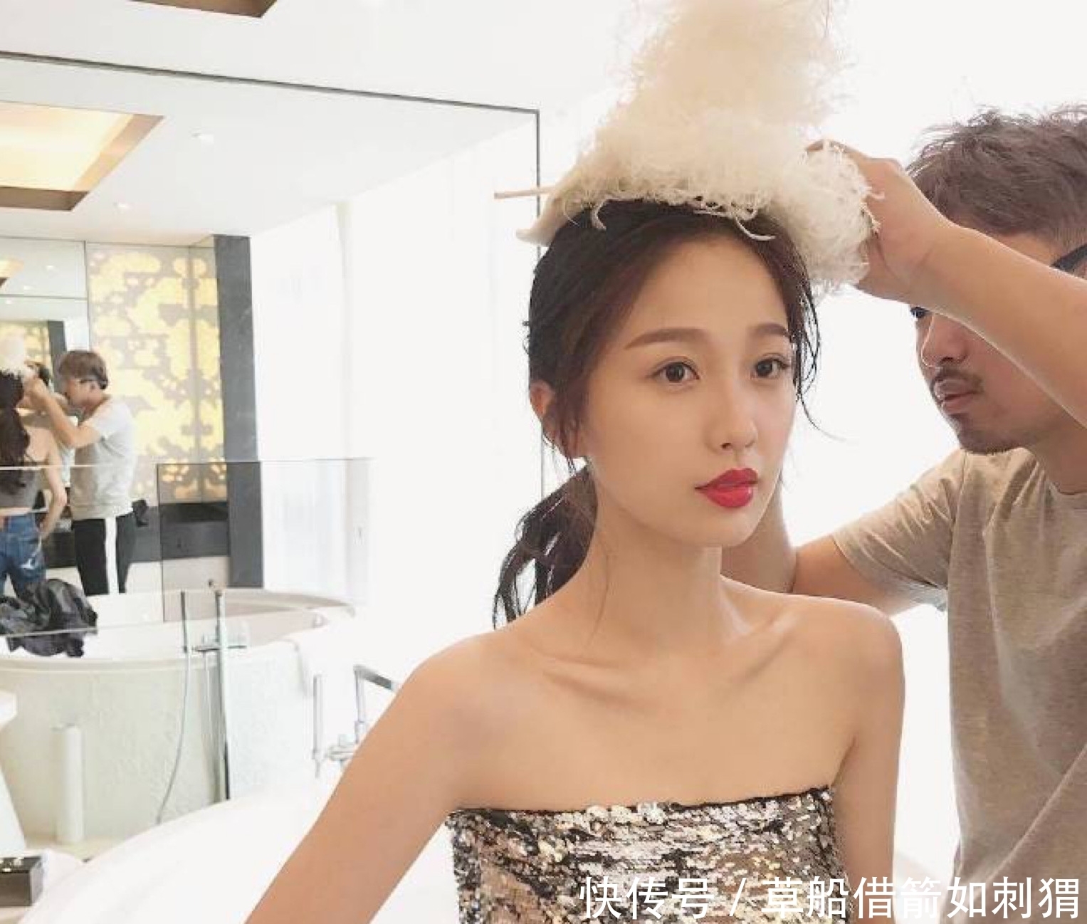 完美|为什么别人化妆很美,你化妆却很丑?问题多半出在“这里”