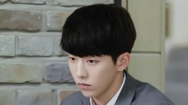 男生要想不显老，换个发型让你重回18岁