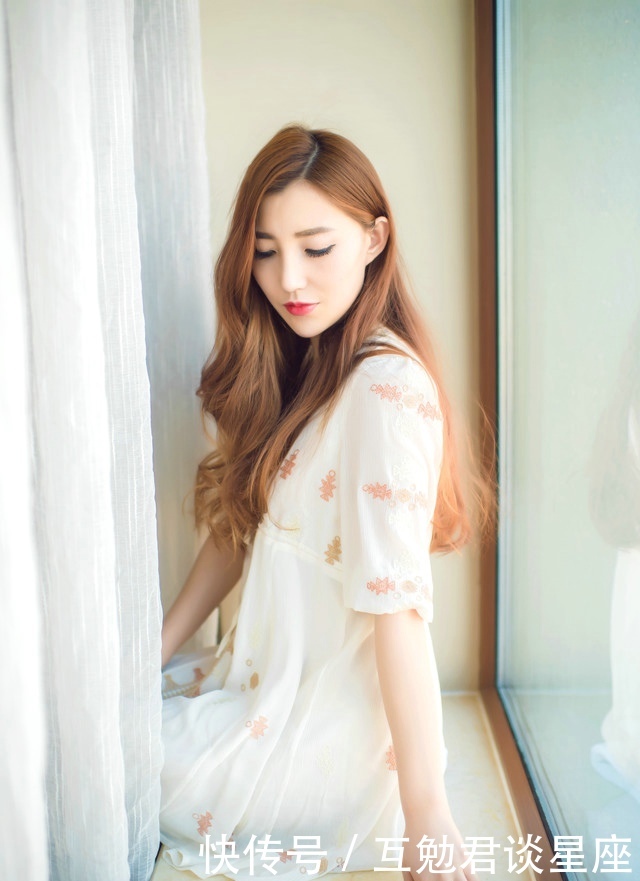 网红美女妩媚秀性感