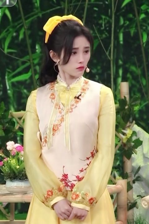 2019鞠婧祎谢娜春晚