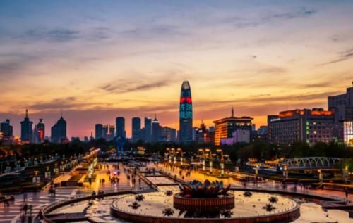  「高铁站」四川实力最强的县：机场在筹建，高铁站比成都还多，