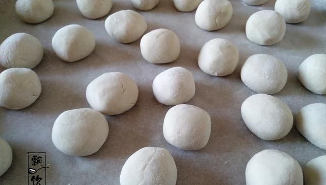 『肉末芋丸』它是强碱性食物,常吃身体好,我家这样做,每次吃光盘,天天想做