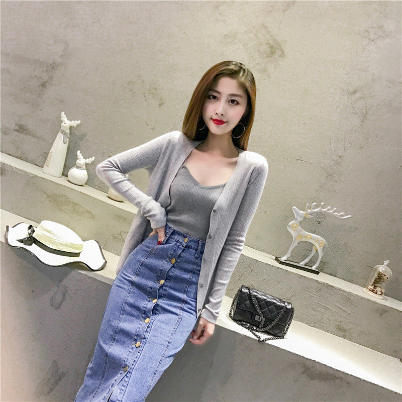 显气质的一款连衣裙，赚足回头率，充满了时尚优雅的美感