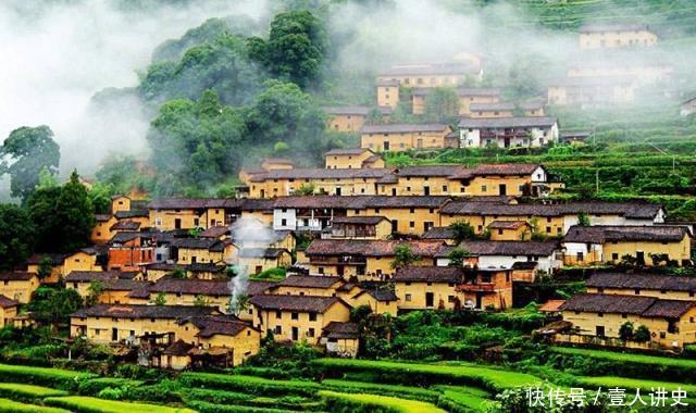 男子水潭钓37斤大鱼，用5台抽水机抽水17天，结果发现世界奇迹！