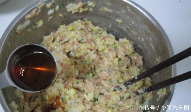  『多汁』立春后，用它来做饺子馅，鲜嫩多汁，补充营养，好吃不上火