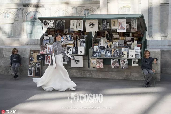 T型台 | 刘雯周迅比美，我迷茫了