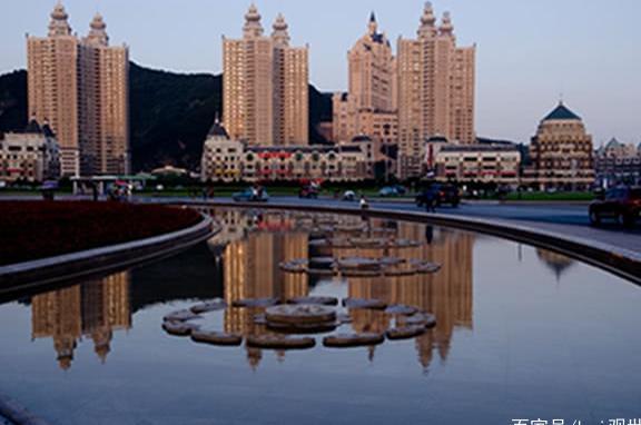 世界最大广场,是天安门广场4倍,莫斯科红场的19倍,就在中国