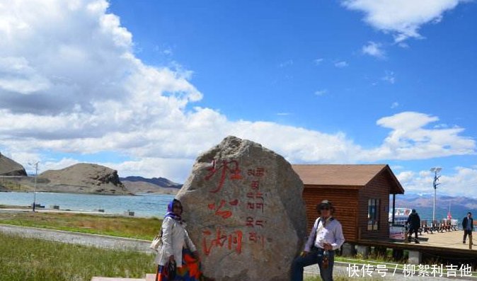 我国与印度共有一湖,景象却大不同,一边鱼肥水美一边却荒凉至极