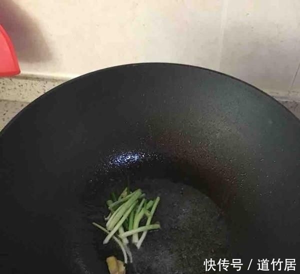  『长寿菜』日本人每天必吃的“长寿菜”，我国产量大却没人吃，含钙比牛奶高