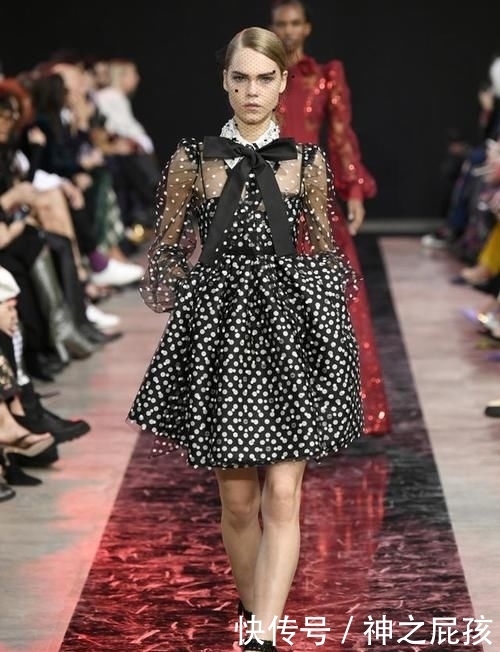 【蝴蝶结】Elie Saab 2020年秋冬系列 清新波点时尚穿出最美高级感