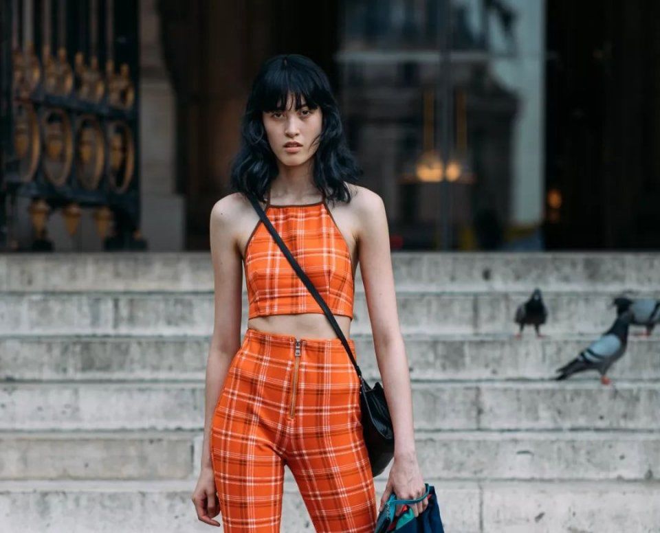 天气热skr人了你却还在害怕穿吊带?挑对了才能拯救身材!