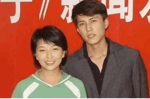  『马伊』曾是飞天奖视后，二婚与靳东同居5年，今53岁嫁小15岁马伊琍前任