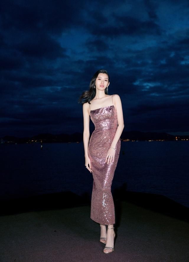 奚梦瑶免试维秘让人意外?可看了她的这些时尚LOOK只有大写的服!