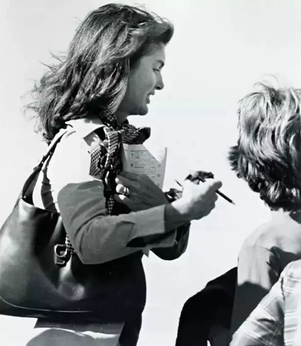 百年奢侈品牌GUCCI历久弥新