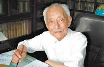 35岁的姐姐，靠它擦脸，七天后皱纹扫平、斑点去光，马上年轻十岁