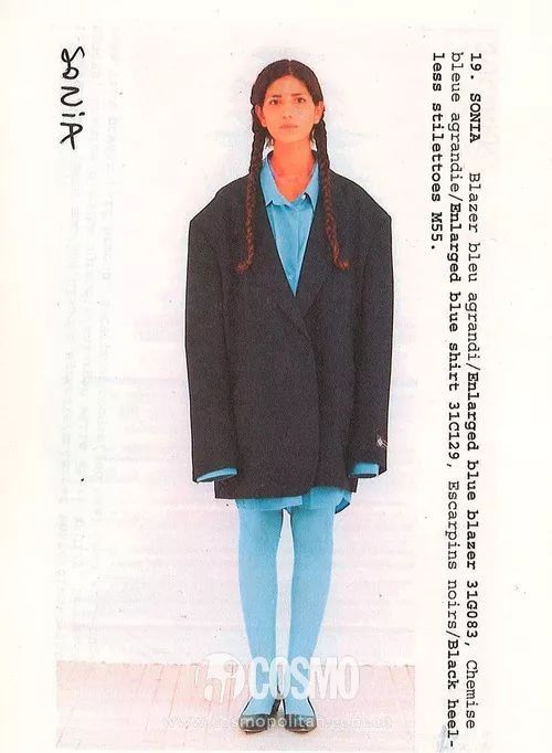 俄罗斯的时装可比足球好看多了，比如维特萌