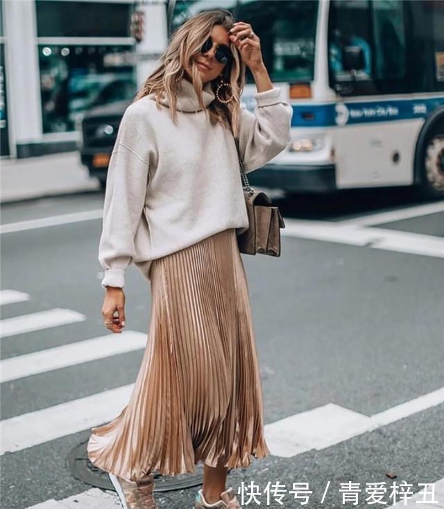 #天蓝色的衣服#女人过了40岁,少穿“花”衣服,多穿这些颜色,时髦减龄又显白