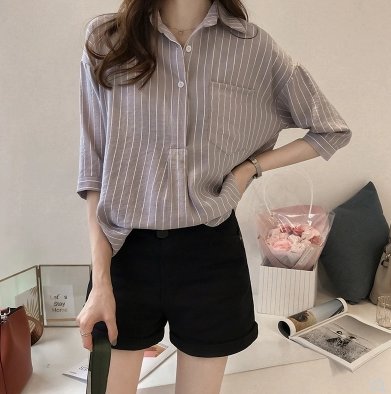 身材丰满的女人真敢穿，初秋“贼撩人”紧身打底衫，做性感小女人