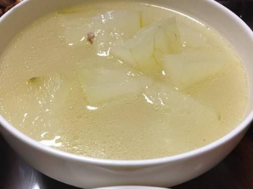 90斤的姑娘为了保持身材，每天都在做这3件事，做到1个你也能瘦