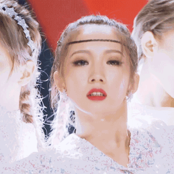 生完宝宝后的方媛这么快就复出了!美成张柏芝的她怪不得郭富城越