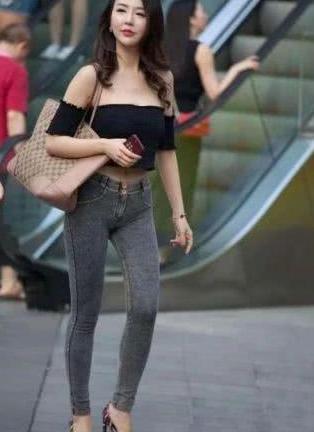 打底裤修身美观，勾勒的“三角区”却让人尴尬，这样穿才有美感！