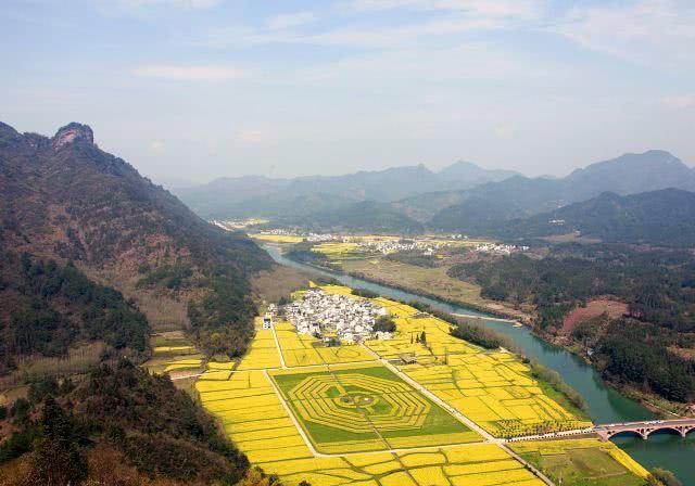 皖南三大名山之-白岳齐云山