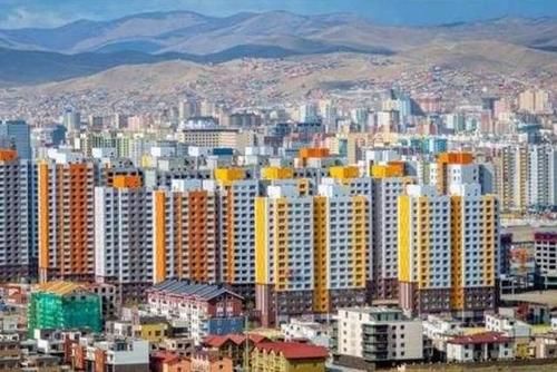 「城市」蒙古和内蒙古最大城市对比：差距到底有多大，现在差异巨大