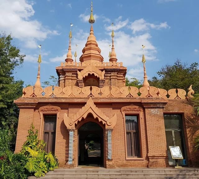 是什么魅力让这么多人自驾去西双版纳过春节，看了你就知道！