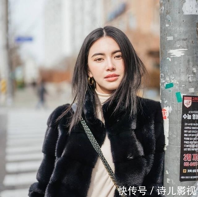 「时髦」她是泰国最美混血影后,穿老气毛皮大衣配匡威鞋,效果却意外时髦