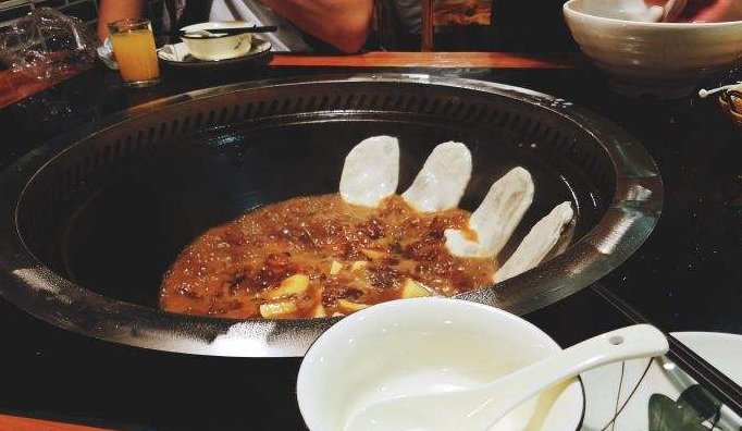  土灶：农村土灶污染空气？专家要求拆除，老农的一番话让专家闭