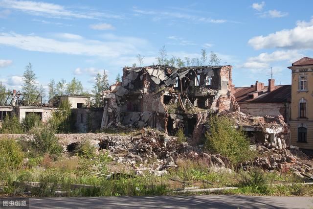 农村宅基地上有老房，或已经倒塌没翻修，结果大不同，也许......