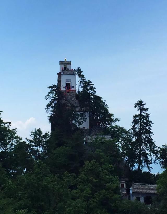 这是中国最险的6大寺庙，第4座无人登顶