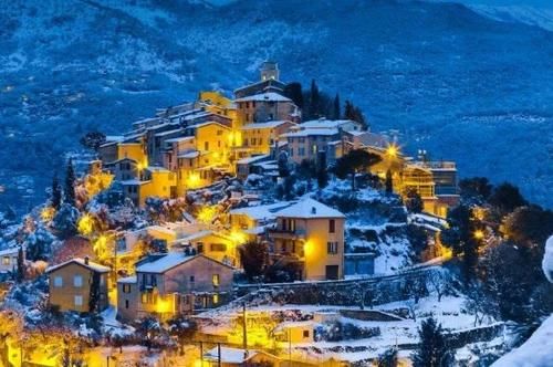  「入冬」中国“最早”入冬的三个城市，温度都已经到零下，白雪