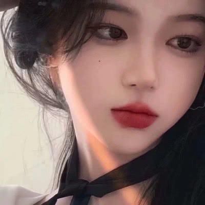  脸上|00后女生脸上有这“3缺点”，肯定越长越好看，妥妥的“校花脸”
