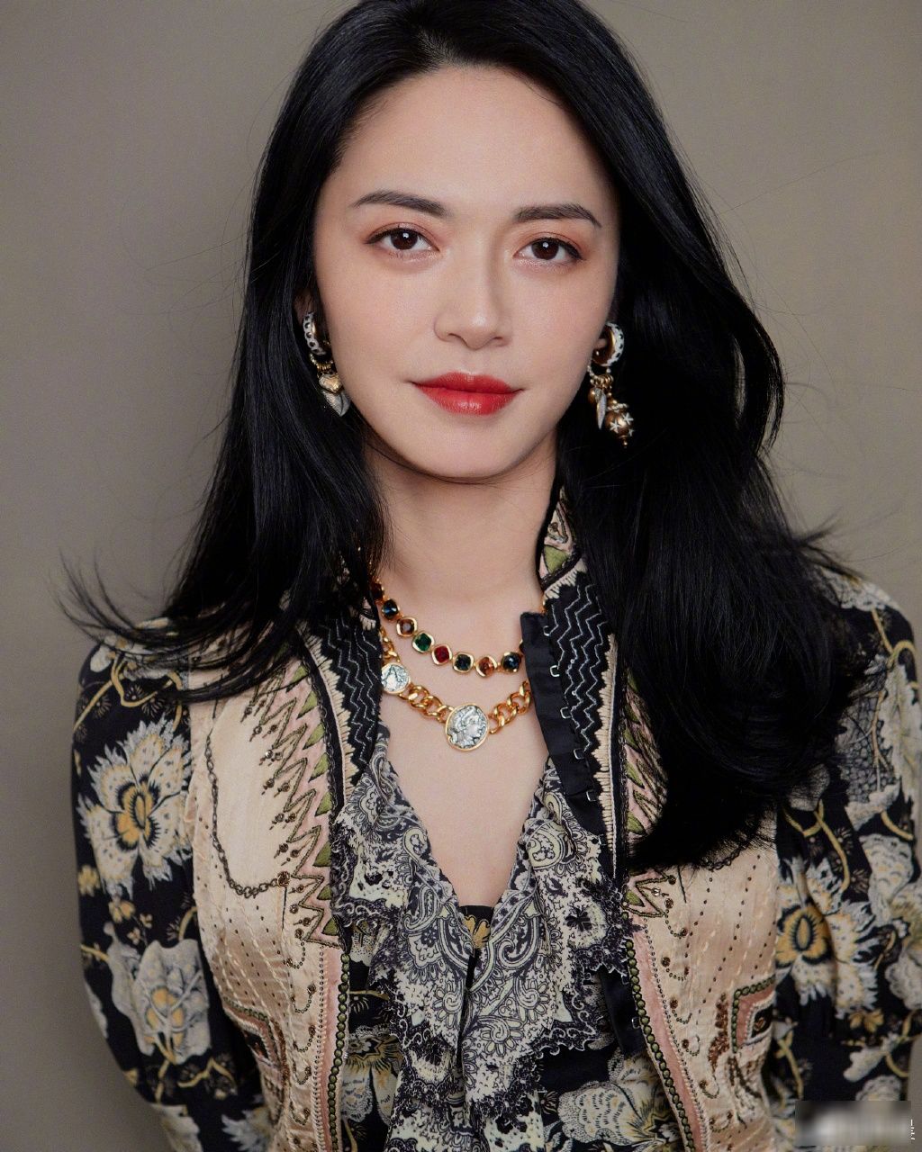  「女强人」41岁姚晨人生开挂了，不畏惧将来，网友心目中女强人