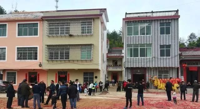  [吃香]喜从天降农村有四个新职业，3年后将会吃香，农民不必外出