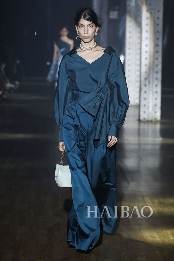 成熟优雅Mix少女甜蜜感!Adeam 2019春夏女装秀，海报网带你亲临20