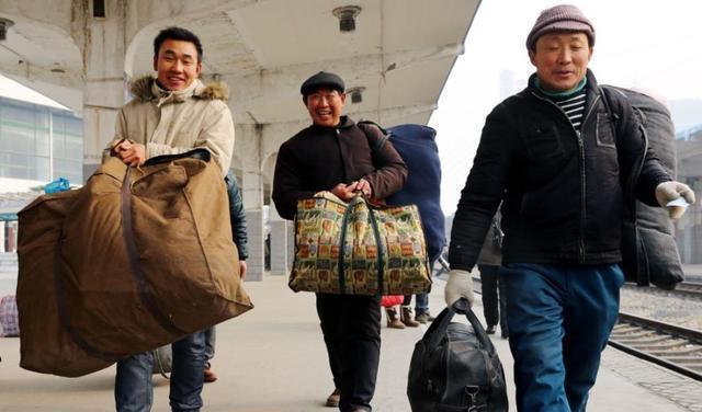 50到60岁农民工养老困难，有人提出3个建议，大家齐称赞，你咋看