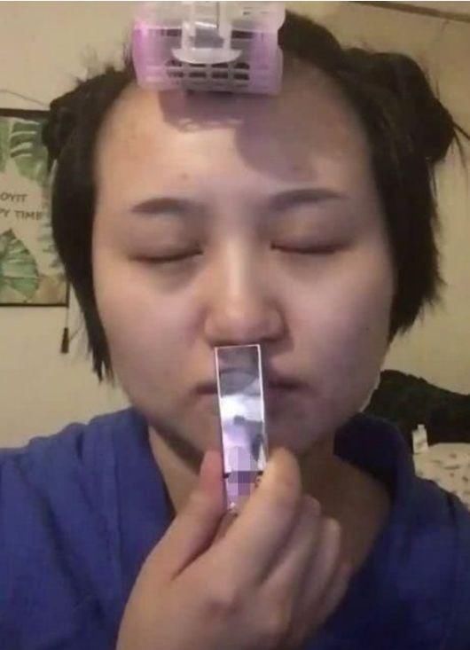 “邋遢大脸妹”上演真人版“画皮”，效果堪比“换头”成暗黑萝莉