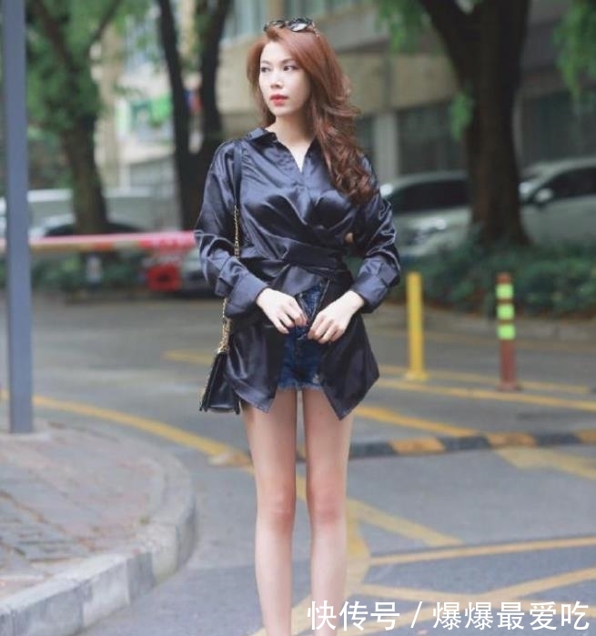  气质■美女街拍：曼妙身姿的小姐姐，青春又靓丽，展现女神气质！